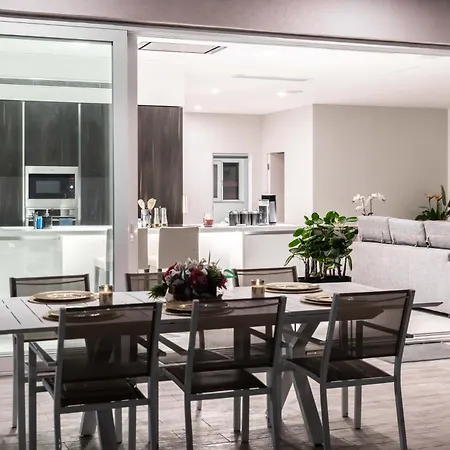 Ixoria Unit 1 W Private Pool By Arco Collection 빌라 *