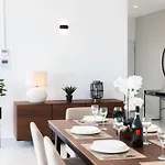 Ixoria Unit 1 With Private Pool By Arcocollection 别墅 *