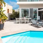 Ixoria Unit 1 With Private Pool By Arcocollection Вилла Сент Джулианс