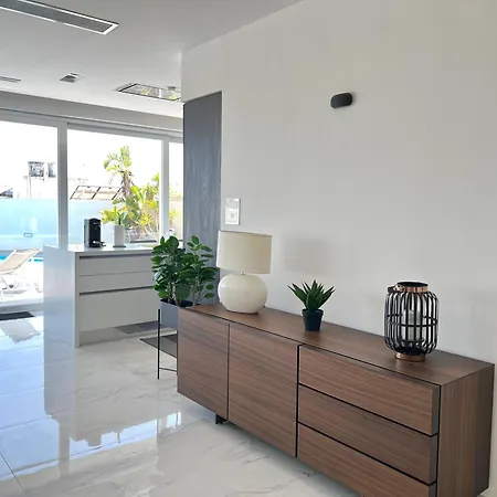 Ixoria Unit 1 With Private Pool By Arcobnb Villa