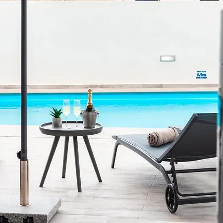 Ixoria Unit 1 With Private Pool By Arcocollection *