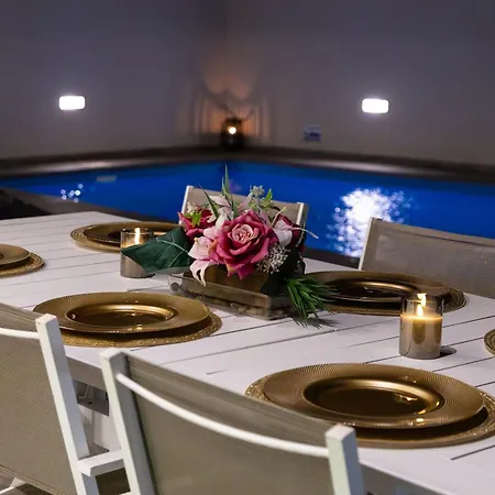 Ixoria Unit 1 With Private Pool By Arcocollection