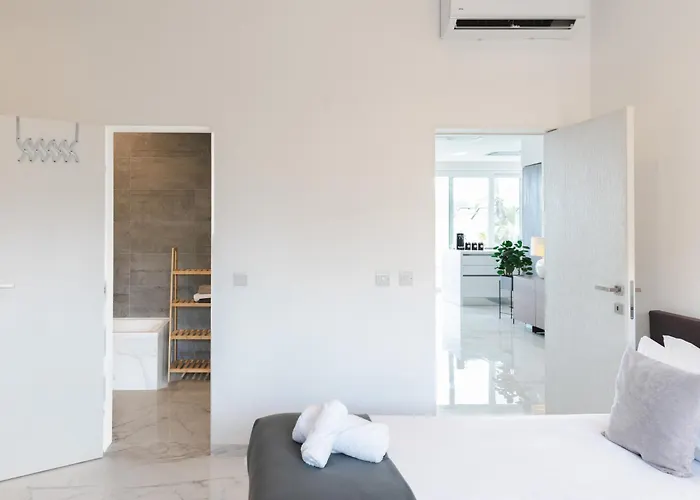 Ixoria Unit 1 W Private Pool By Arco Collection Saint Julian's